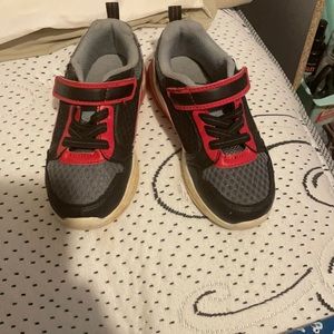 Boys size 13 Velcro shoes